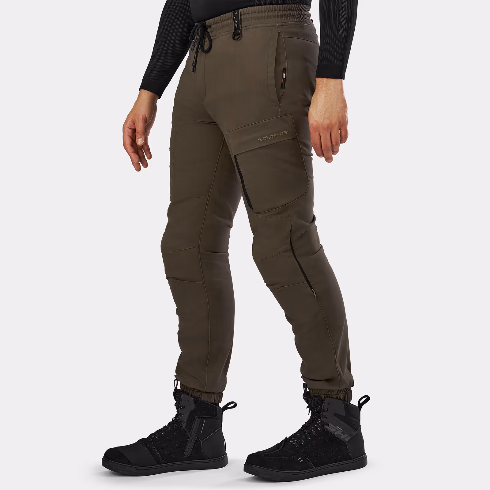 01_SHIMA_JOGGSTER_PNT_MEN_KHAKI