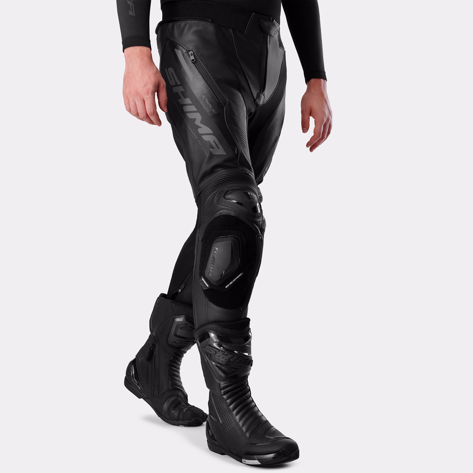 02_SHIMA_MISSION ST_MEN_PNT_BLACK