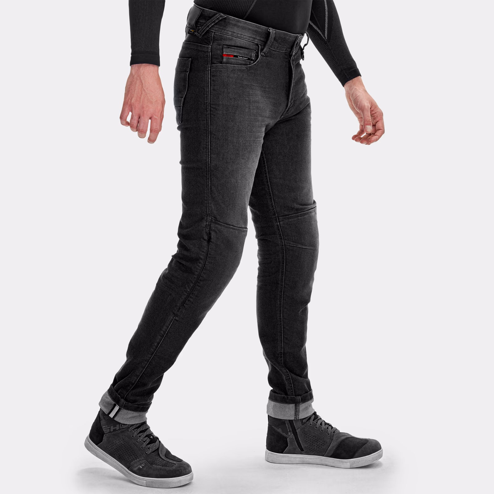 02_SHIMA_RIDGE_PNT_MEN_NEGRO