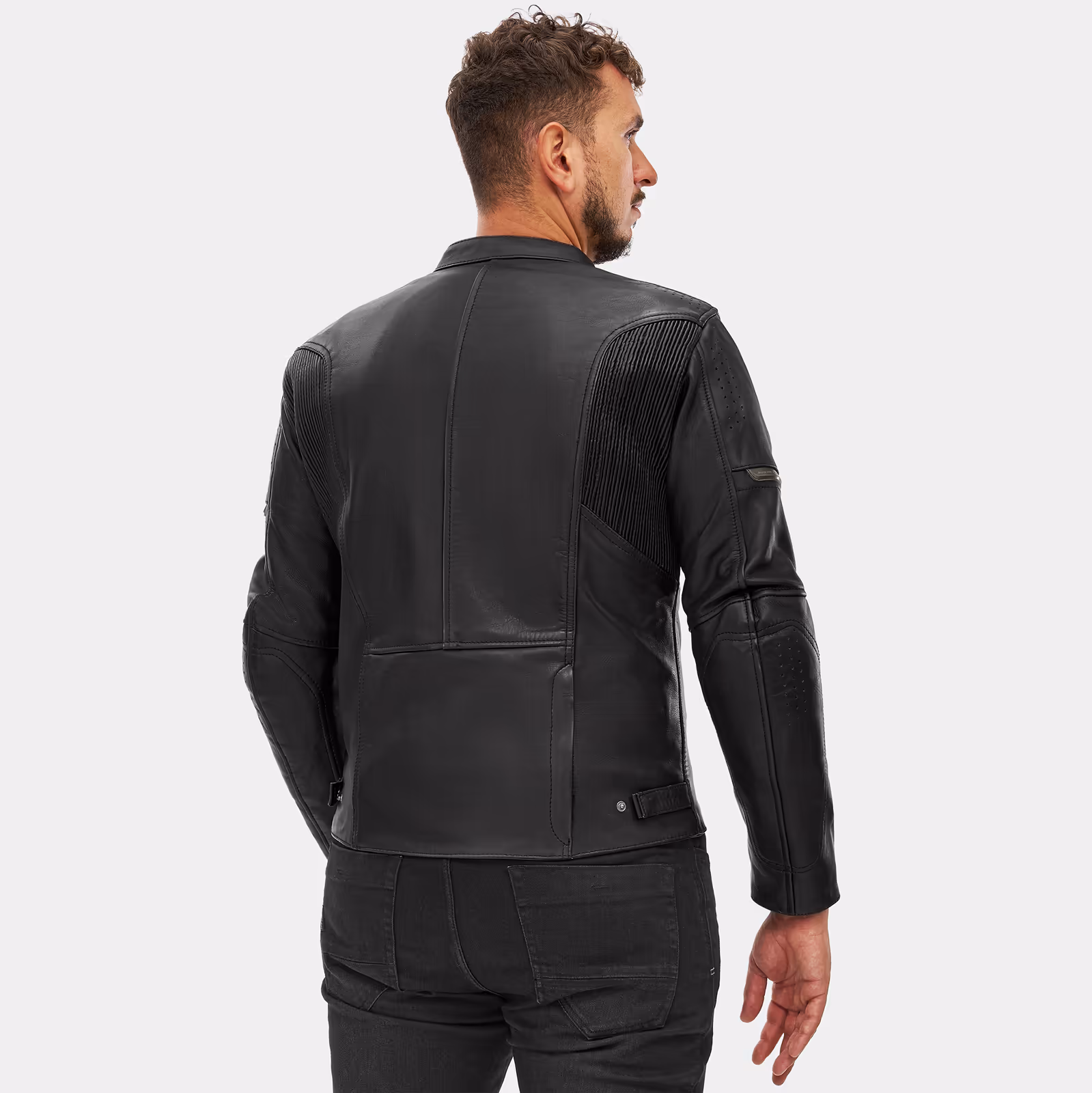 03_SHIMA_HUNTER+_2_JKT_MEN_BLACK_2500x2500