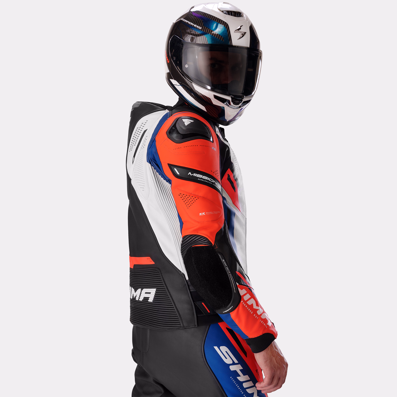 03_SHIMA_MISSION ST_MEN_SUIT_AZUL ROJO FLUO