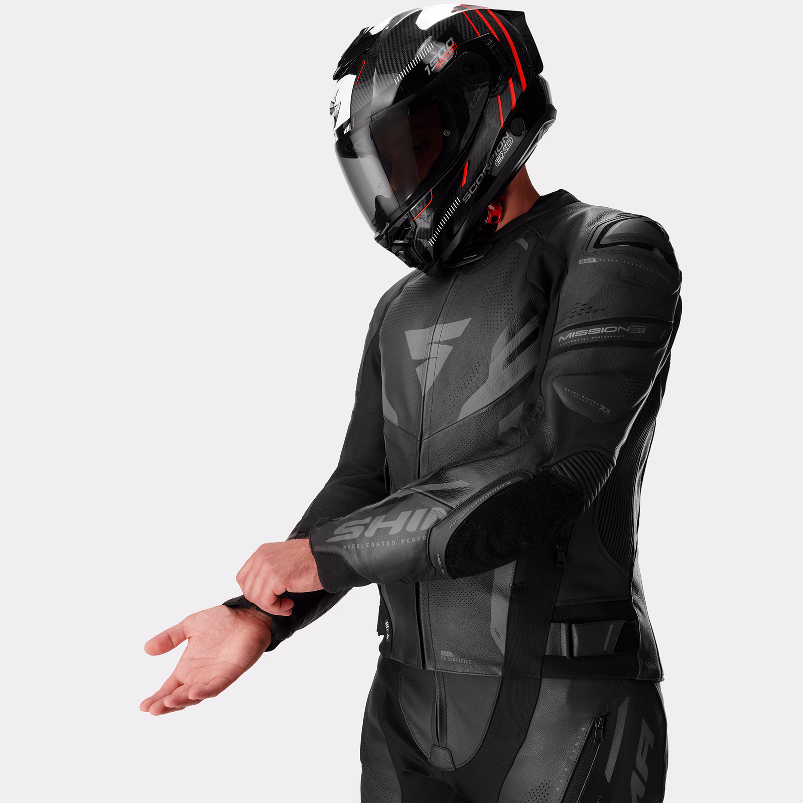 05_SHIMA_MISSION ST_MEN_SUIT_BLACK