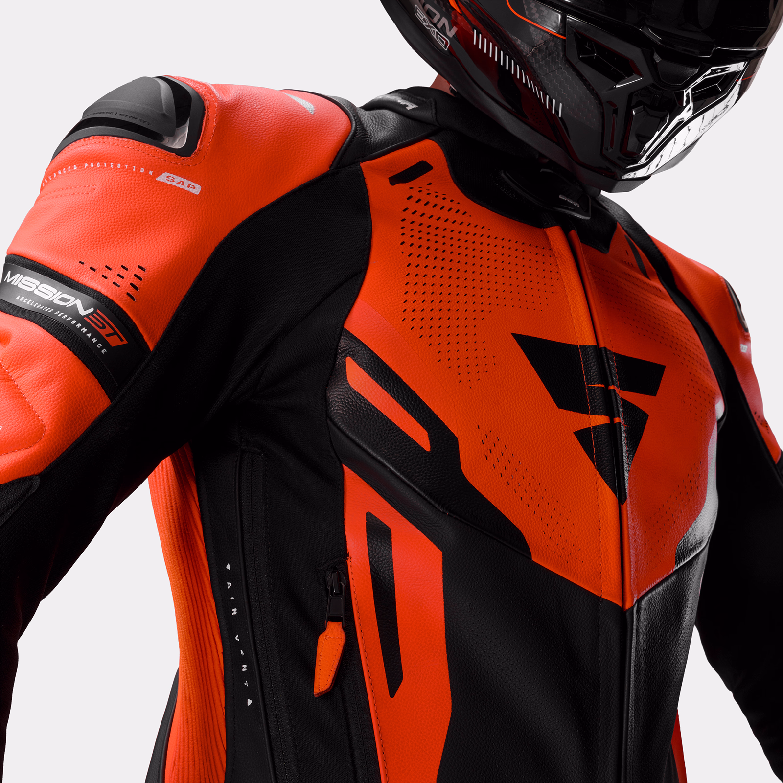 06_SHIMA_MISSION ST_TRAJE DE HOMBRE_ROJO FLUO