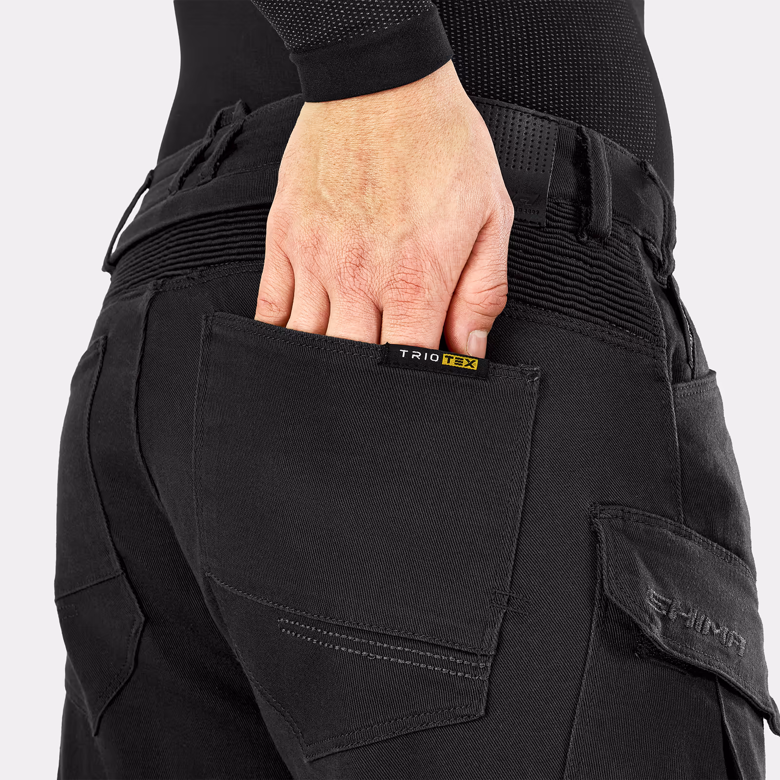 07_SHIMA_GIRO 3_PNT_MEN_BLACK_2500x2500