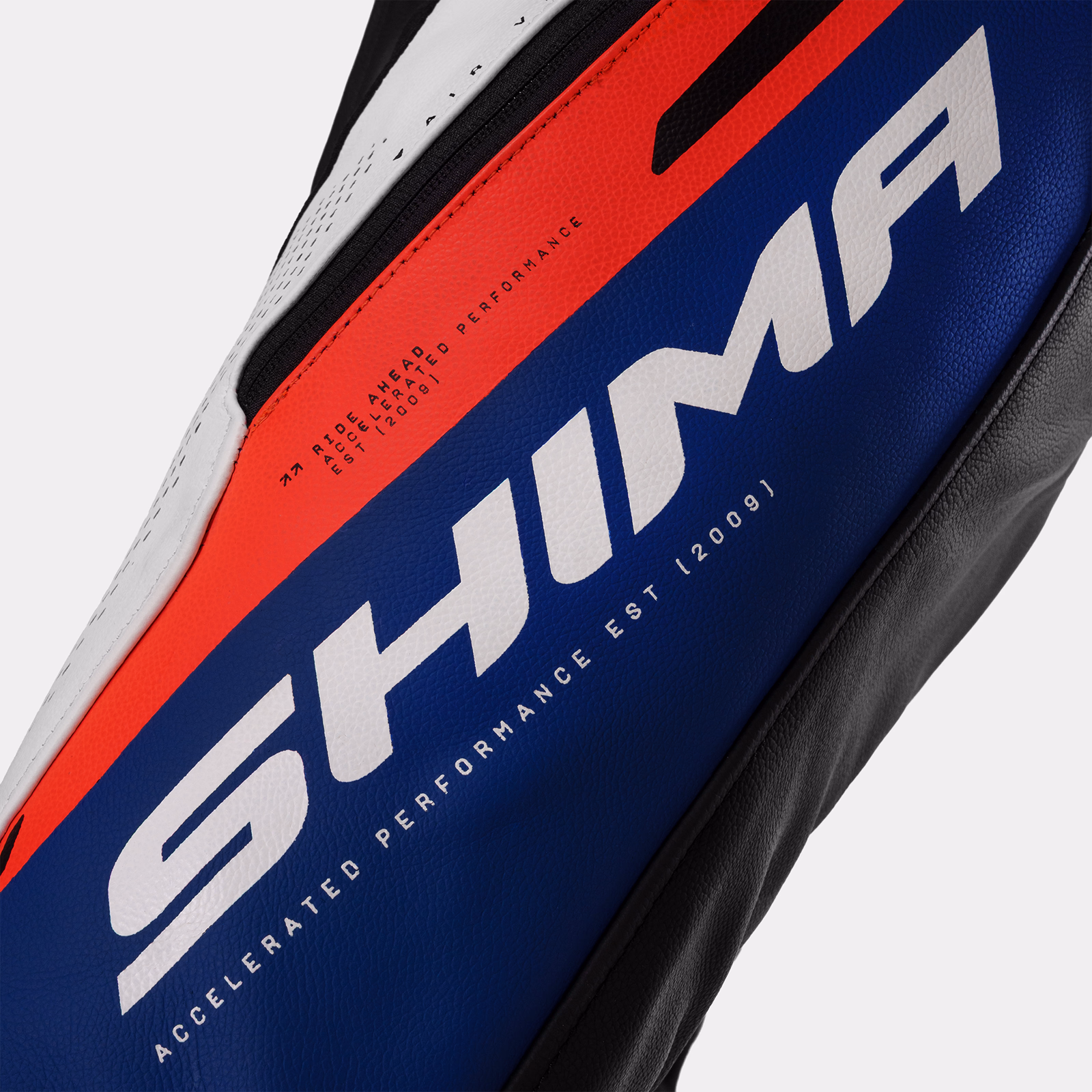 07_SHIMA_MISSION ST_HOMBRE_PNT_AZUL ROJO BLANCO