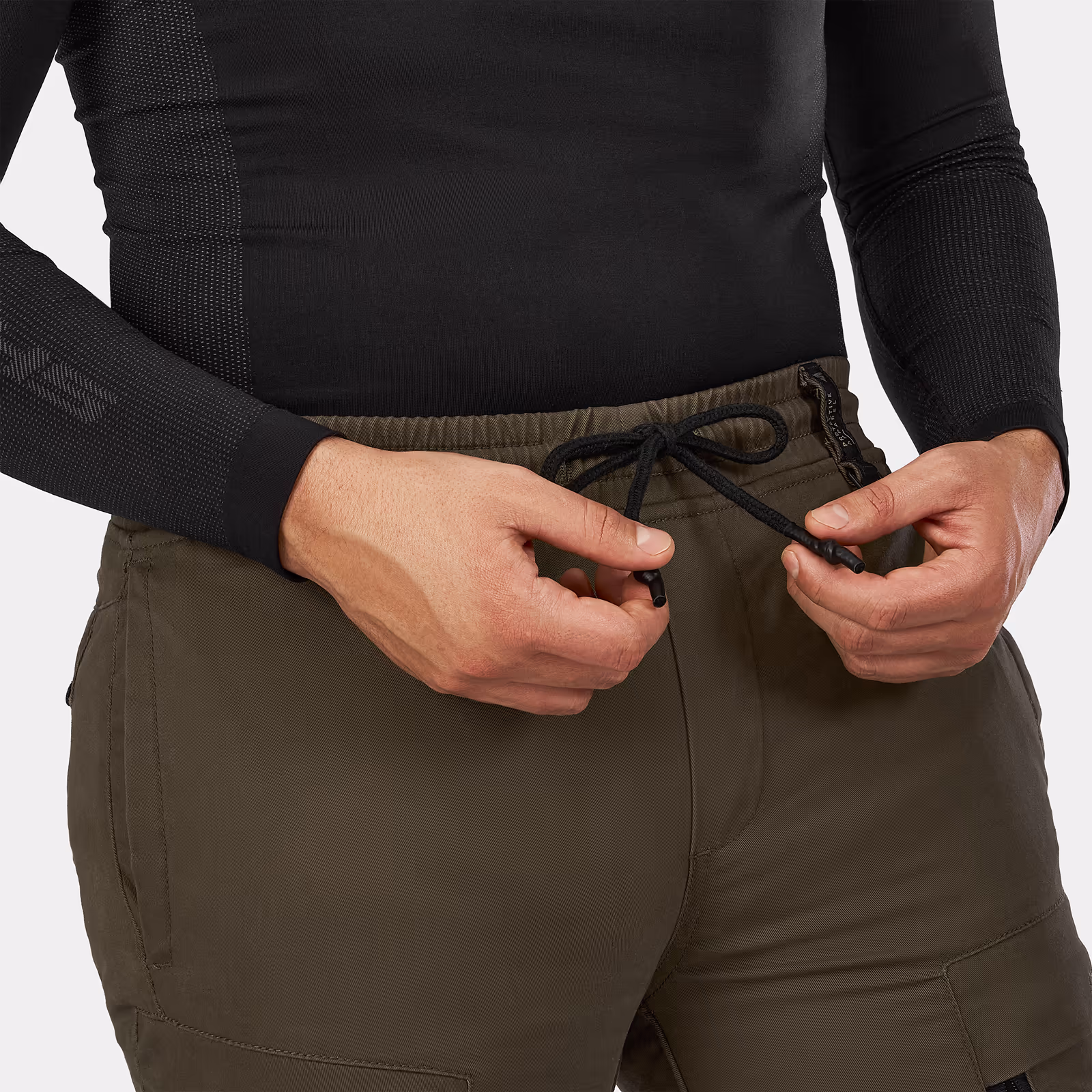 08_SHIMA_JOGGSTER_PNT_MEN_KHAKI