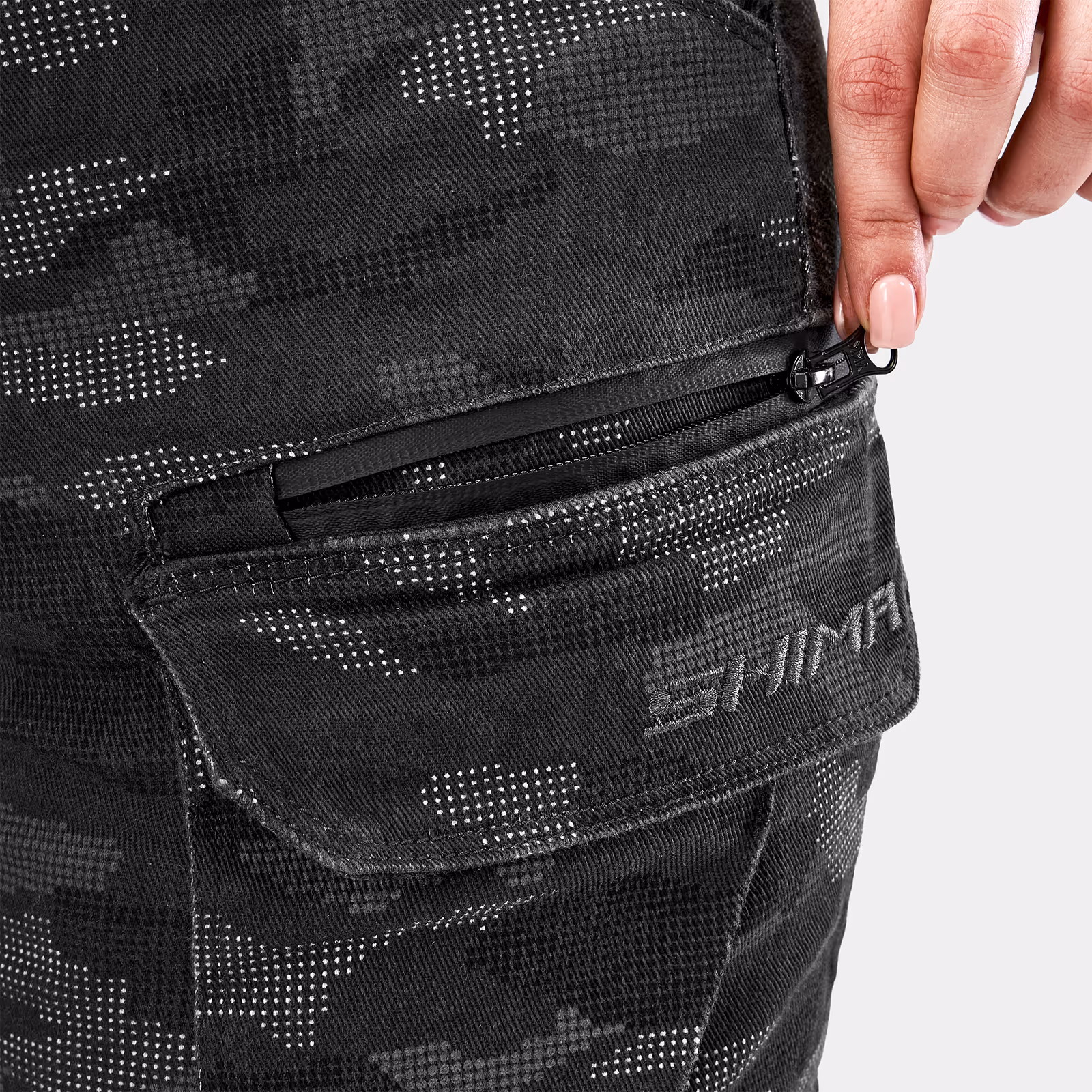 09_SHIMA_GIRO 30_PNT_LADY_CAMO