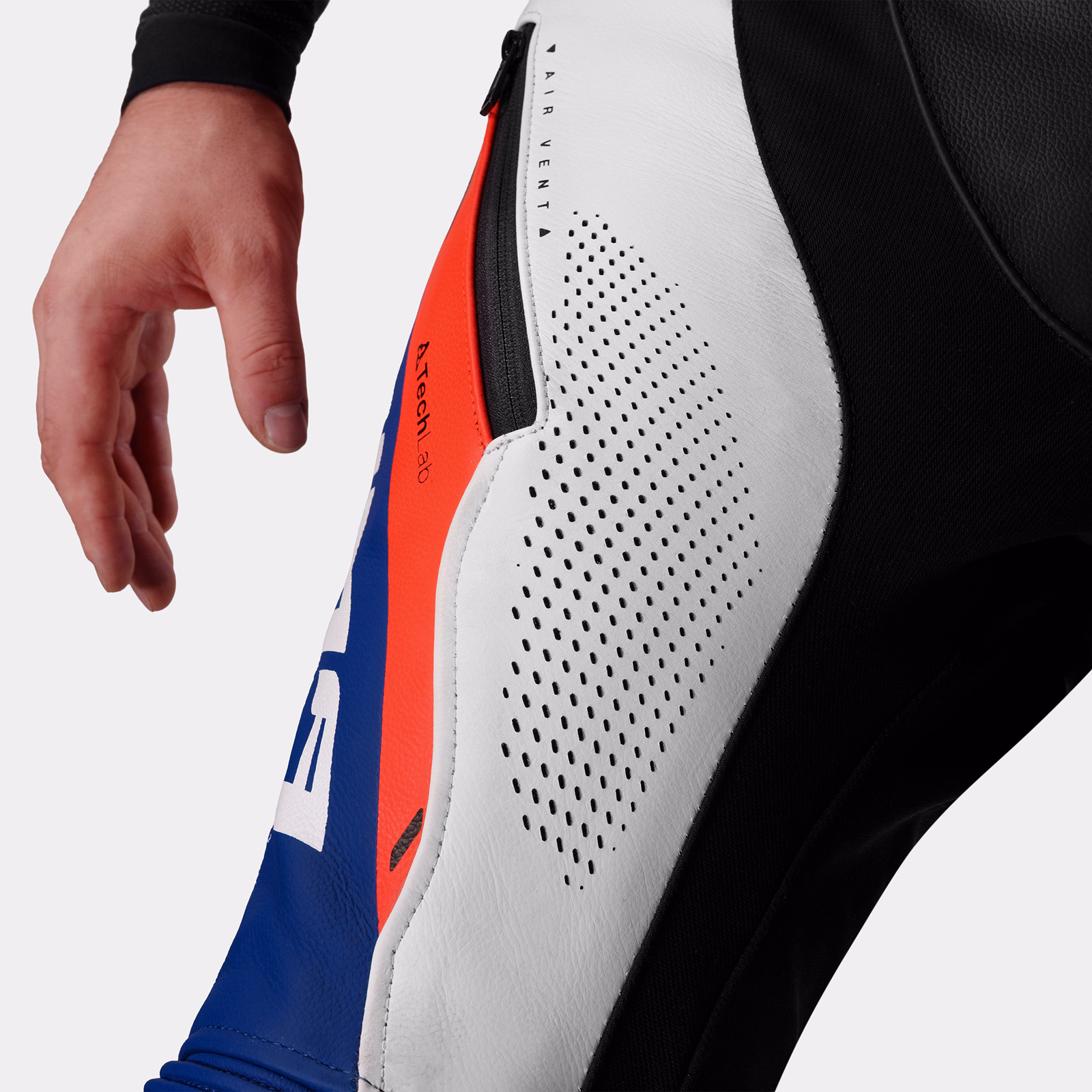 09_SHIMA_MISSION ST_HOMBRE_PNT_AZUL ROJO BLANCO