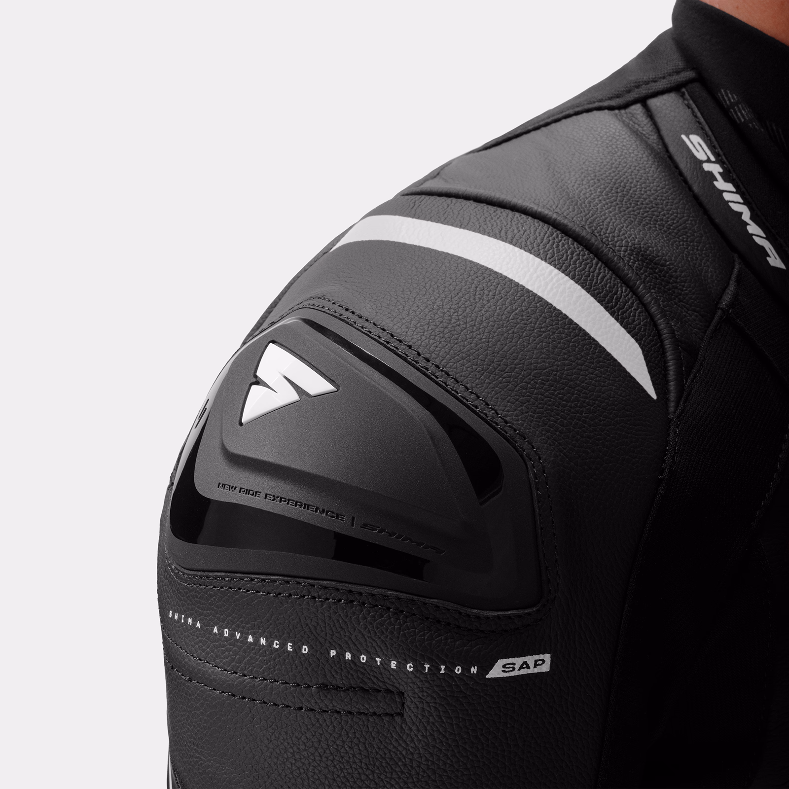 09_SHIMA_MISSION ST_MEN_SUIT_BLACK WHITE