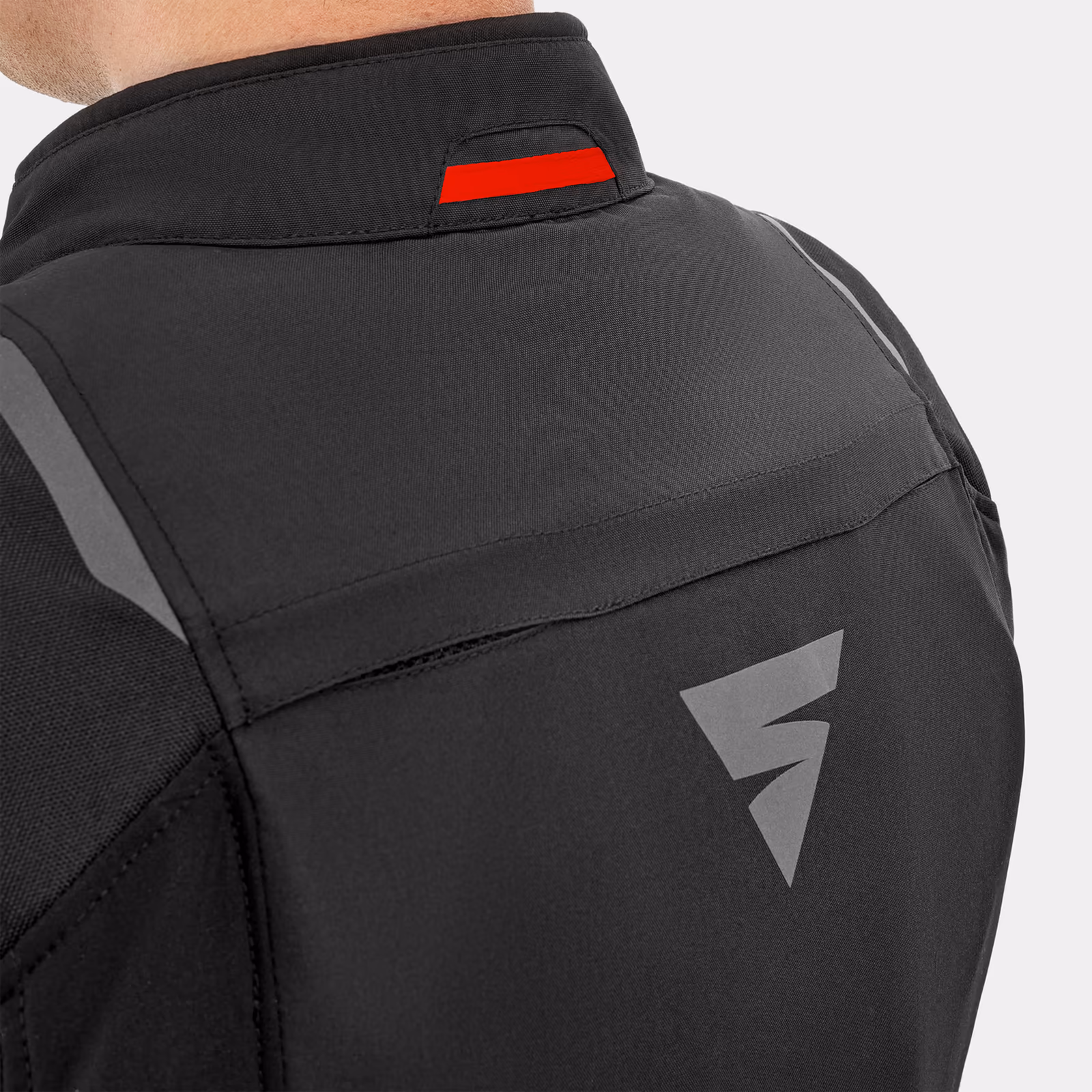 09_SHIMA_SOLID 2-0_JKT_RED_MEN_2500x2500