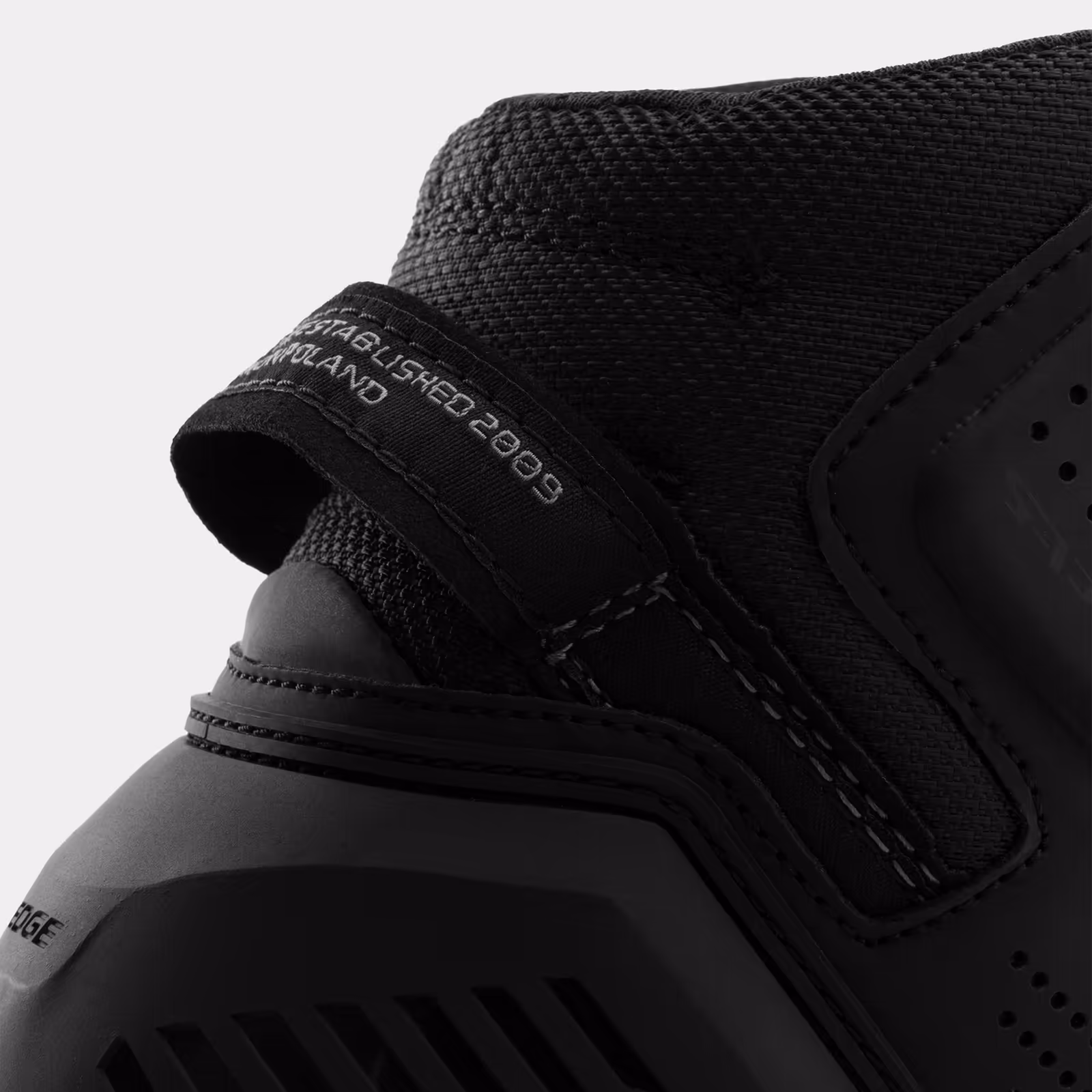 10_SHIMA_EDGE VENT_BOOTS_MEN_BLACK_2500x2500
