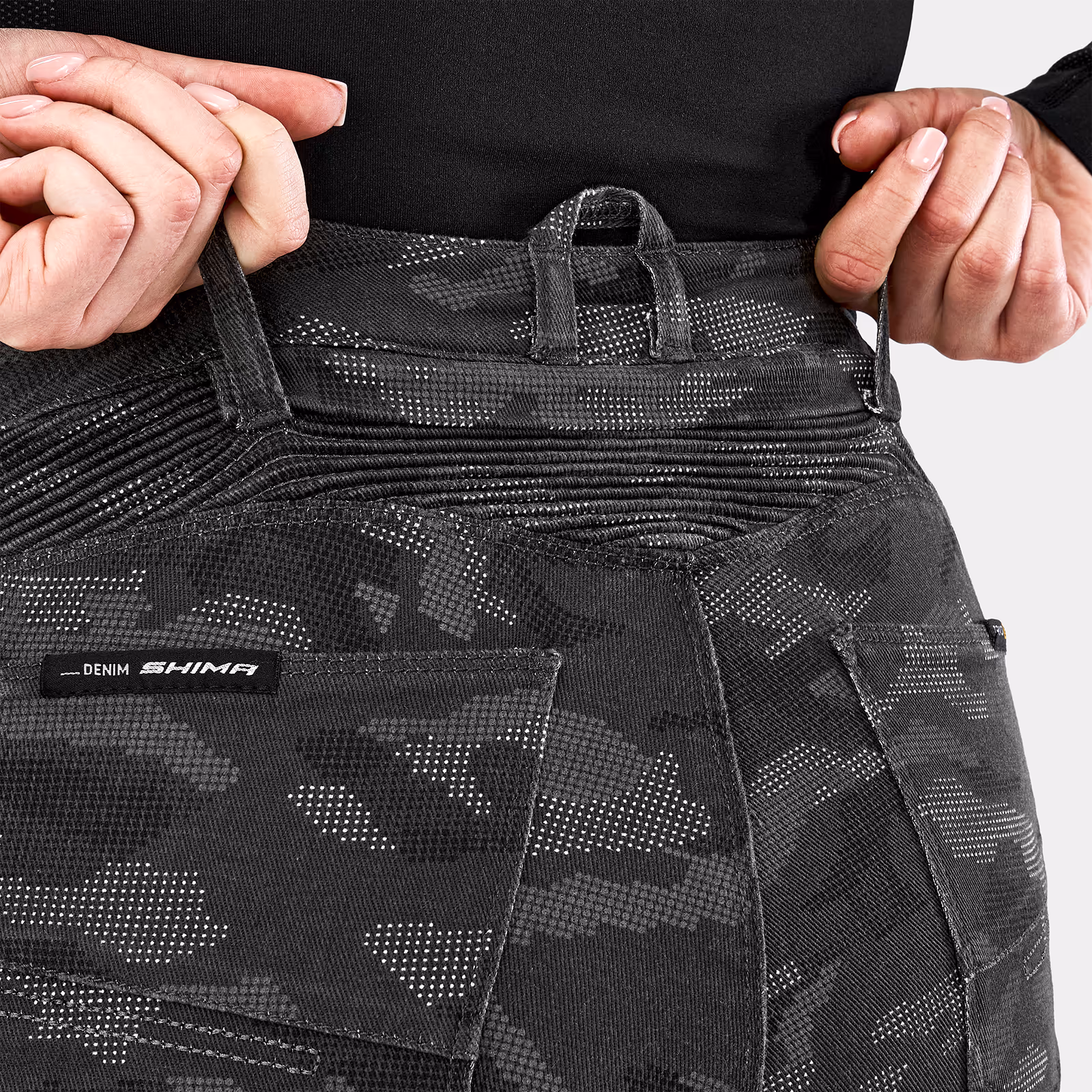 10_SHIMA_GIRO 30_PNT_LADY_CAMO