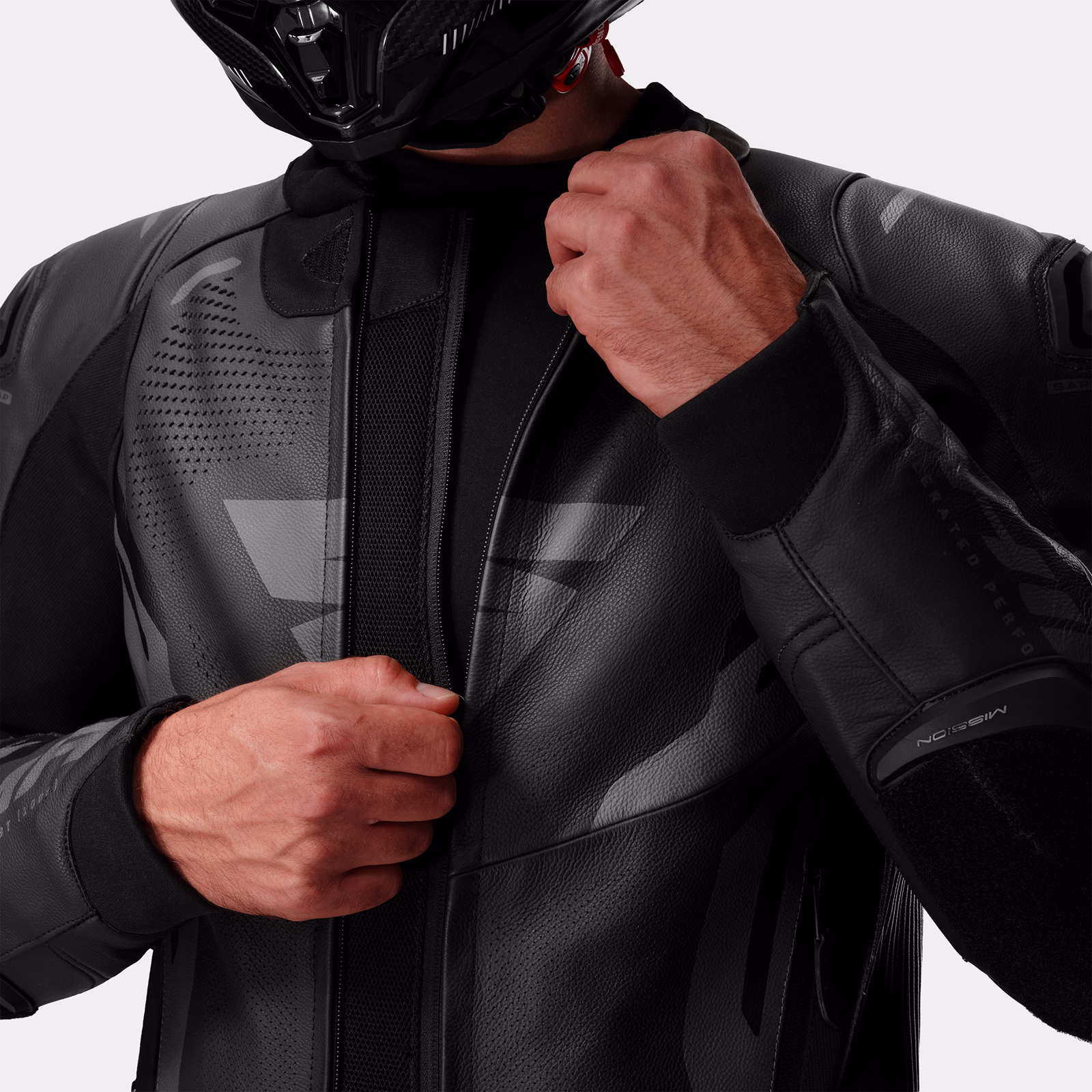 11_SHIMA_MISSION ST_MEN_SUIT_BLACK