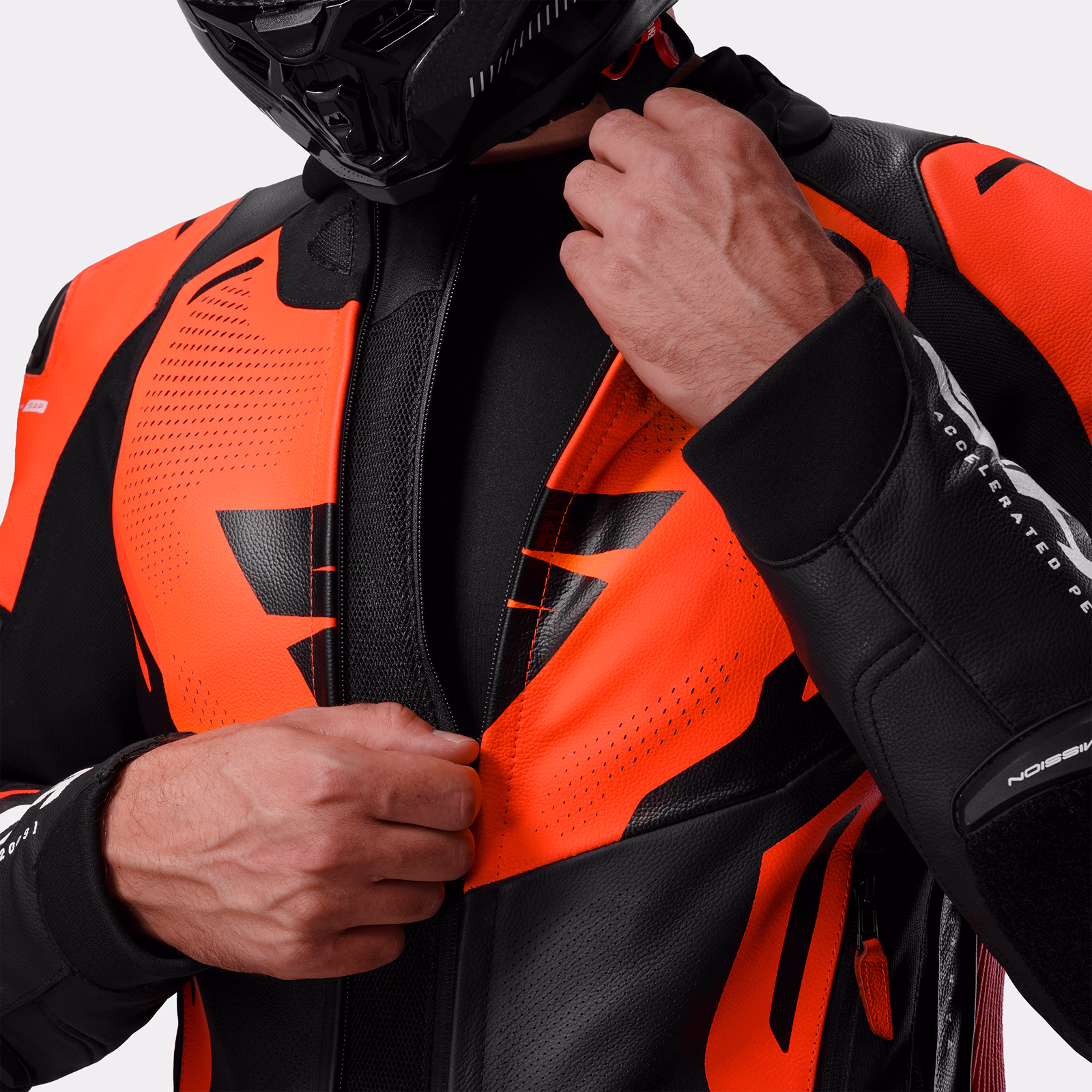 11_SHIMA_MISSION ST_TRAJE DE HOMBRE_ROJO FLUO