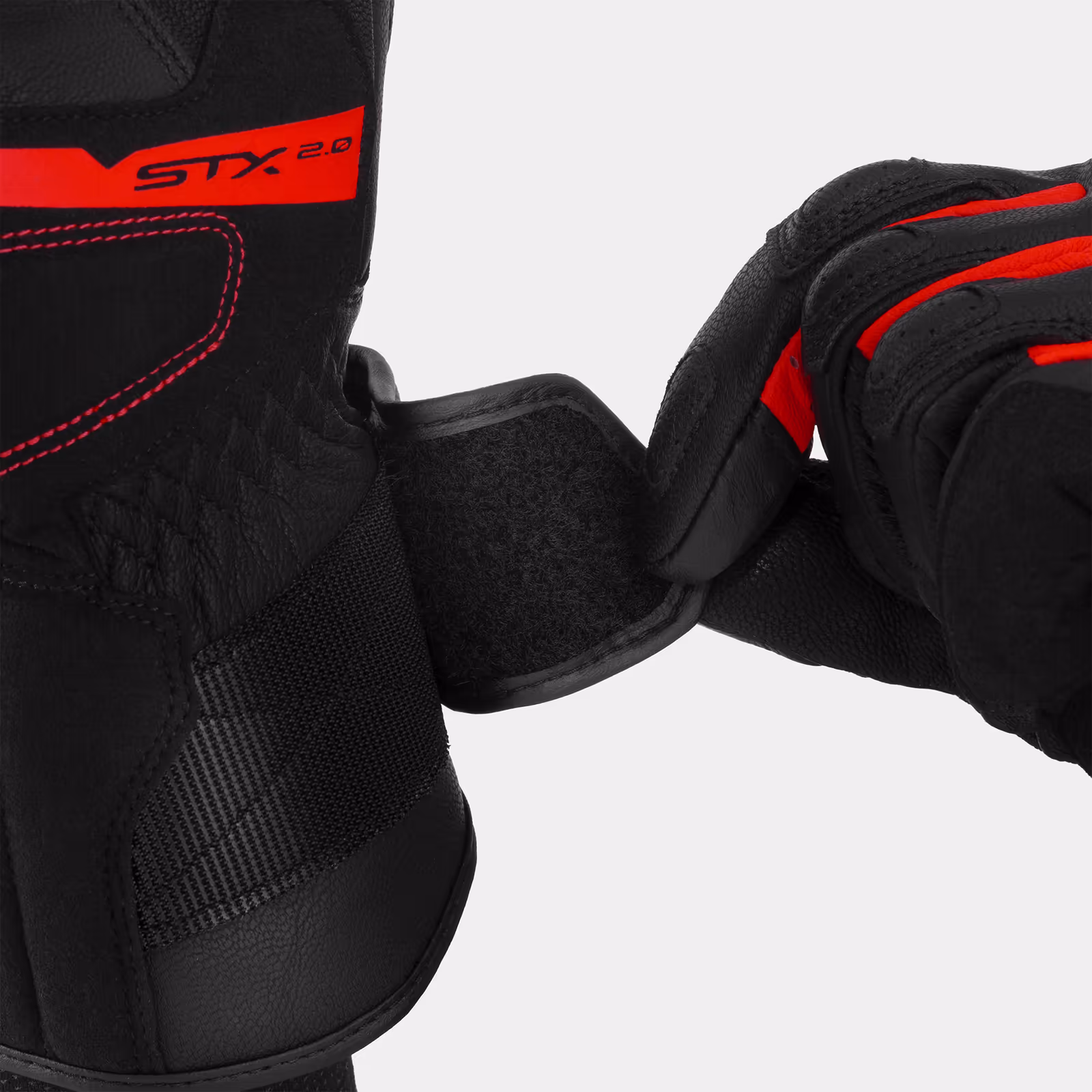 11_SHIMA_STX 2_GLV_MEN_RED_2500x2500