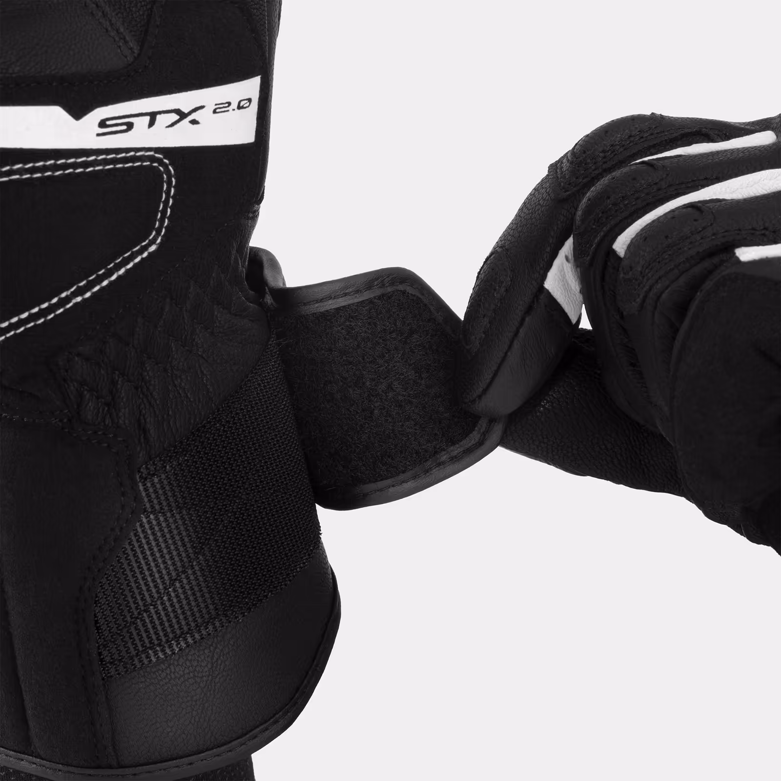 11_SHIMA_STX 2_GLV_MEN_WHITE_2500x2500