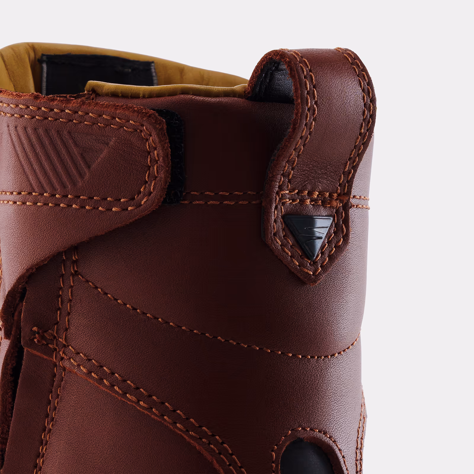 11_SHIMA_THOMSON_BOOTS_LADY_BROWN_2500x2500