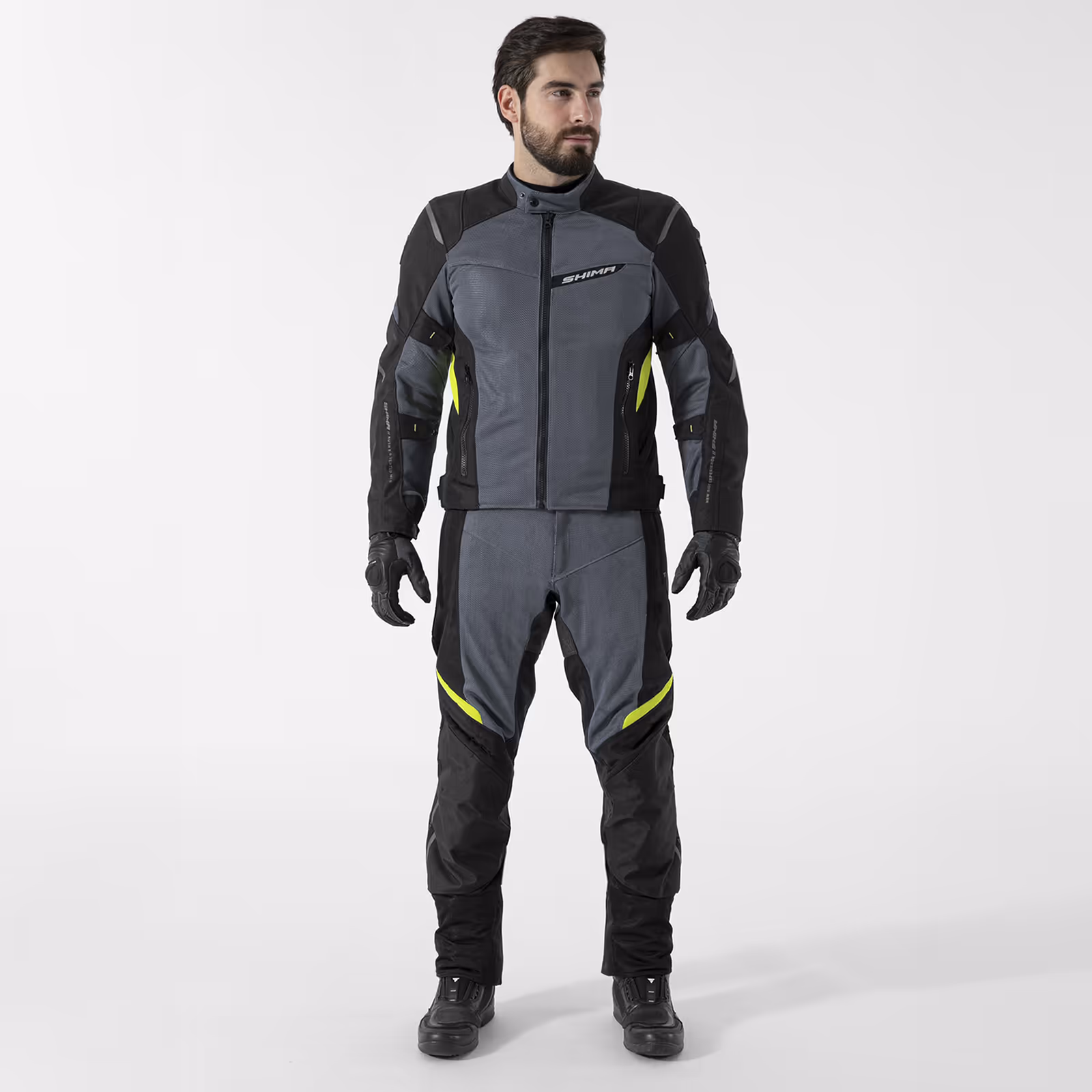 121A1075_1x1_Motorcycle_jeans