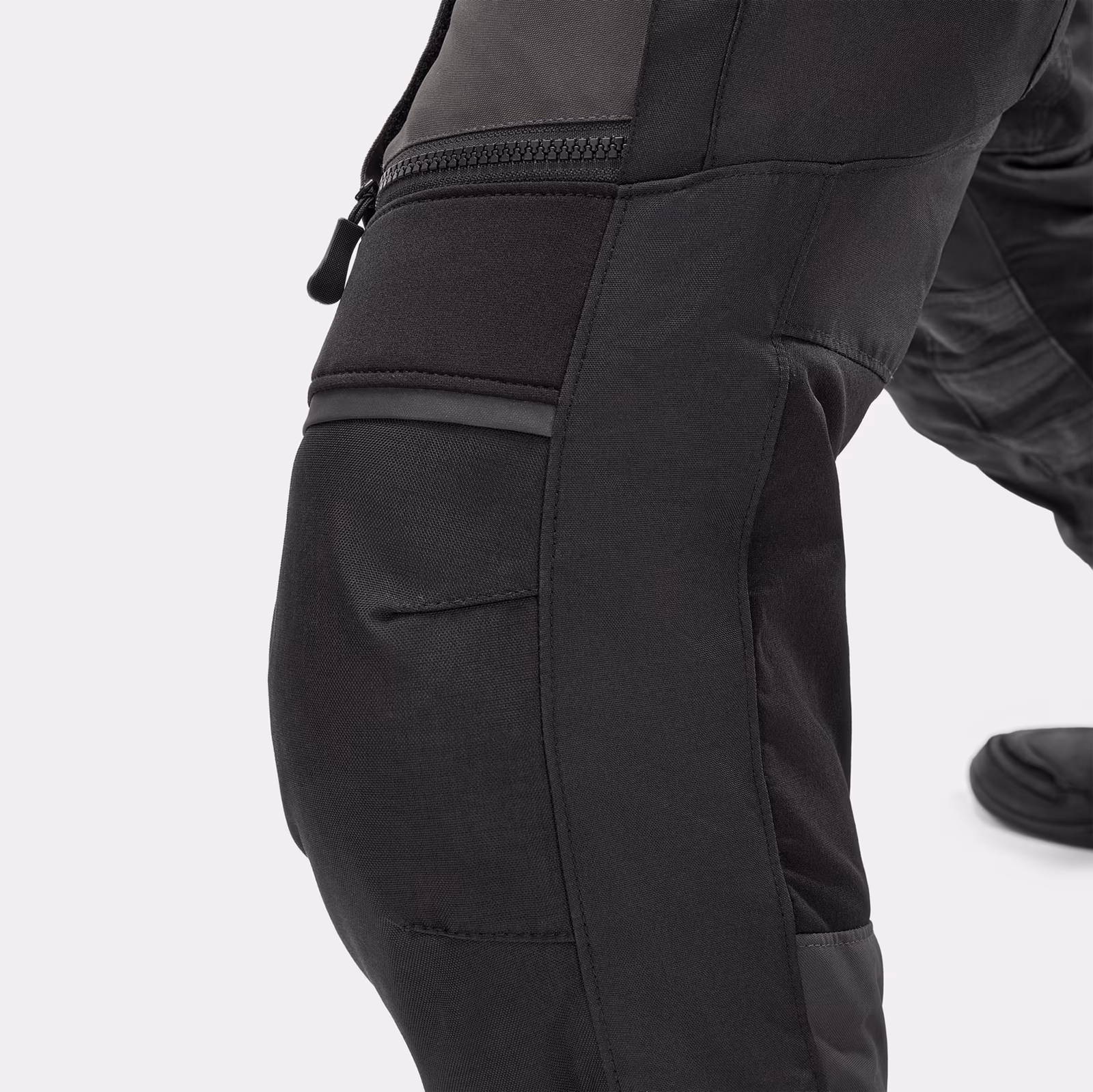 12_SHIMA_HERO_2_PNT_MEN_BLACK_2500x2500