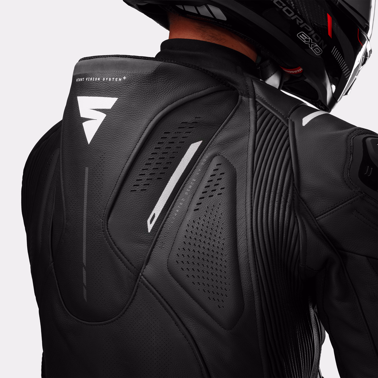 12_SHIMA_MISSION ST_MEN_SUIT_BLACK WHITE