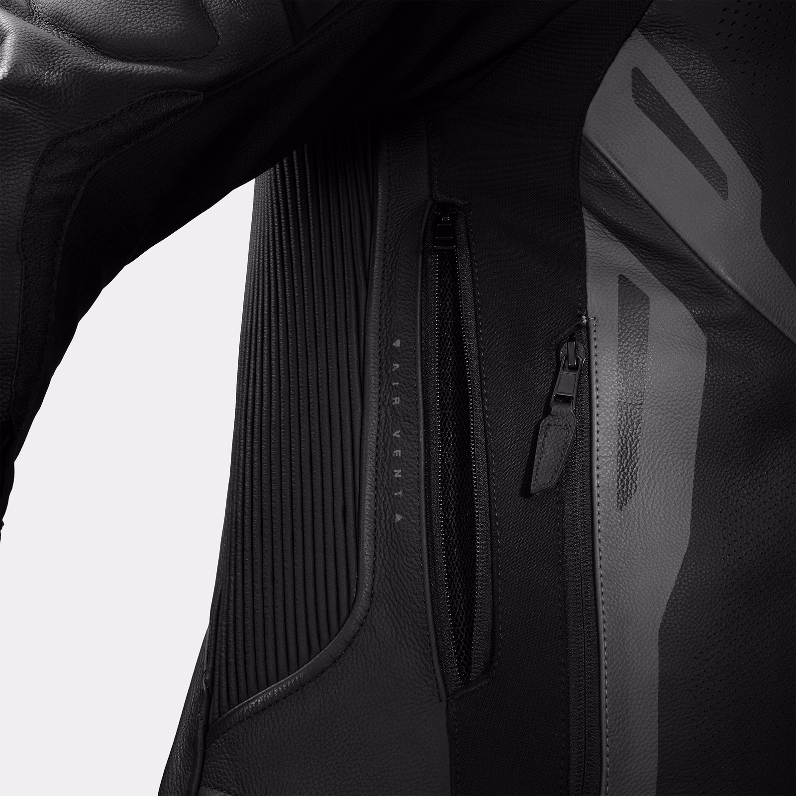 13_SHIMA_MISSION ST_TRAJE DE HOMBRE_NEGRO