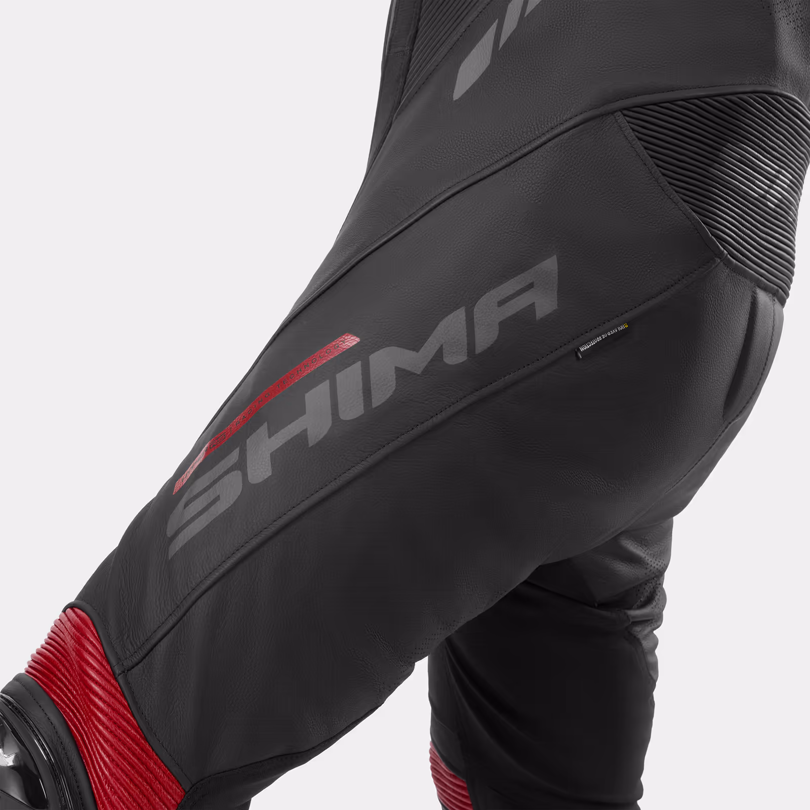 14_SHIMA_HYPER RS_SUIT_MEN_NEGRO ROJO_2500x2500
