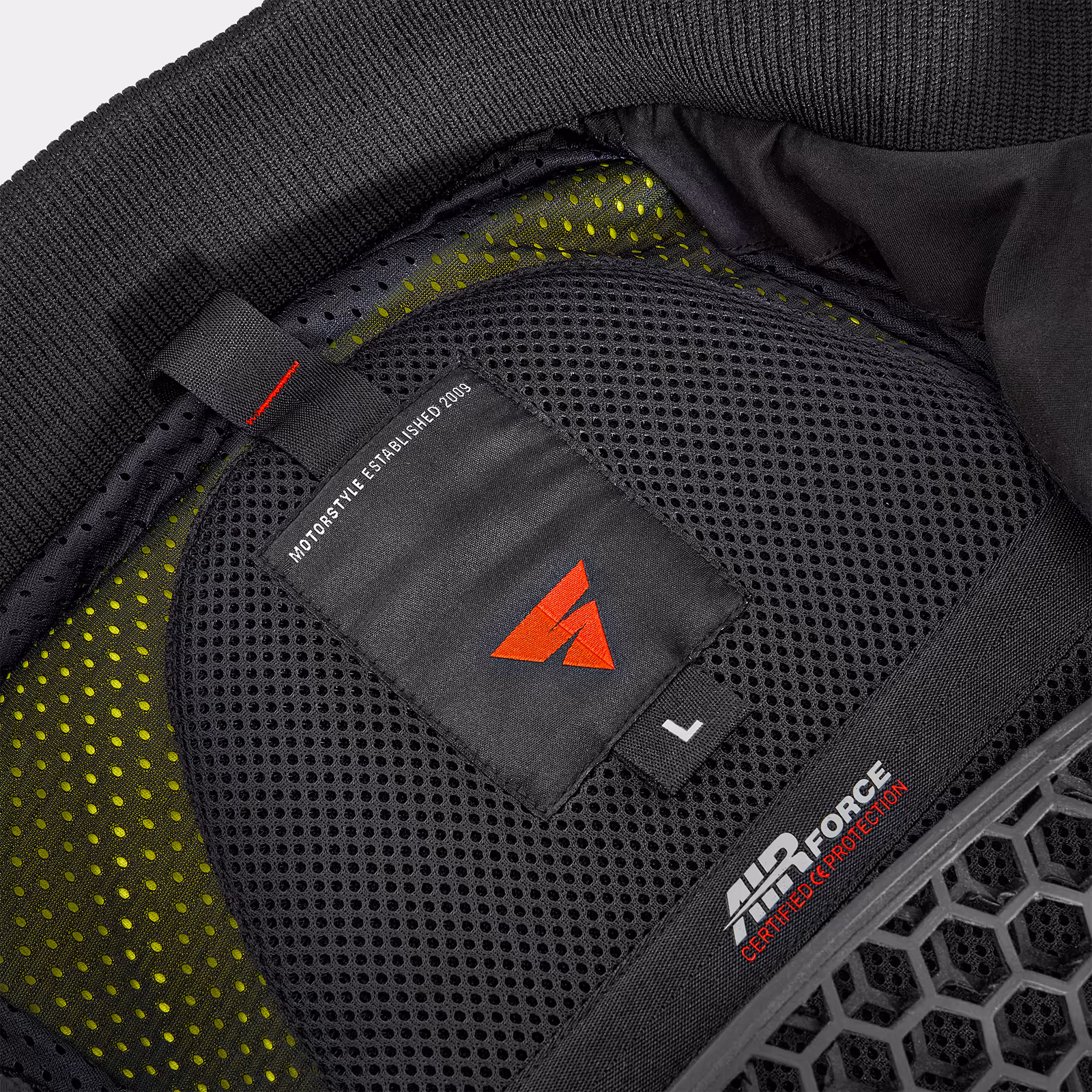 15_SHIMA_DAYBREAKER_JKT_MEN_FLUO_2500x2500
