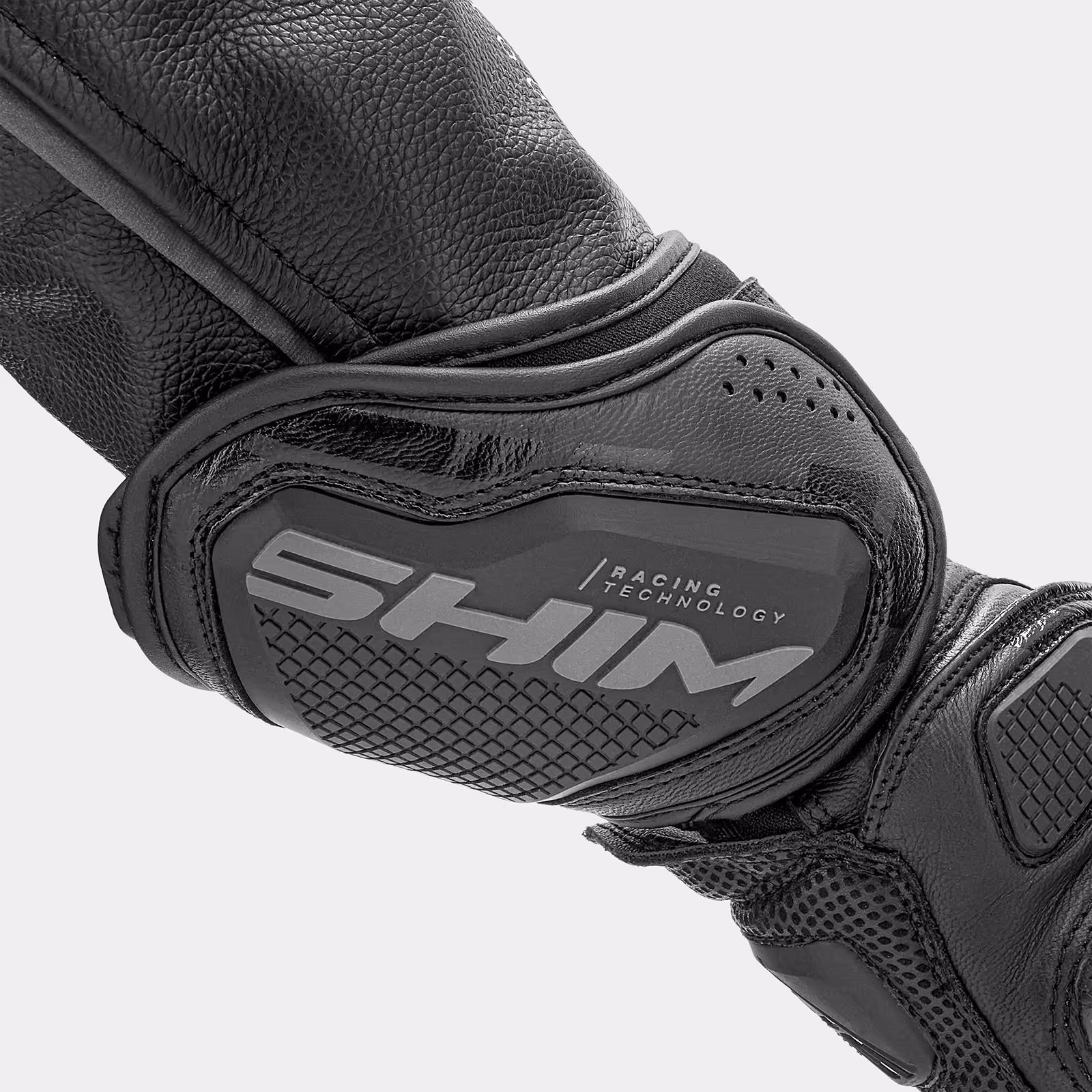 15_SHIMA_RS-3_BLACK_MEN_GLV copy