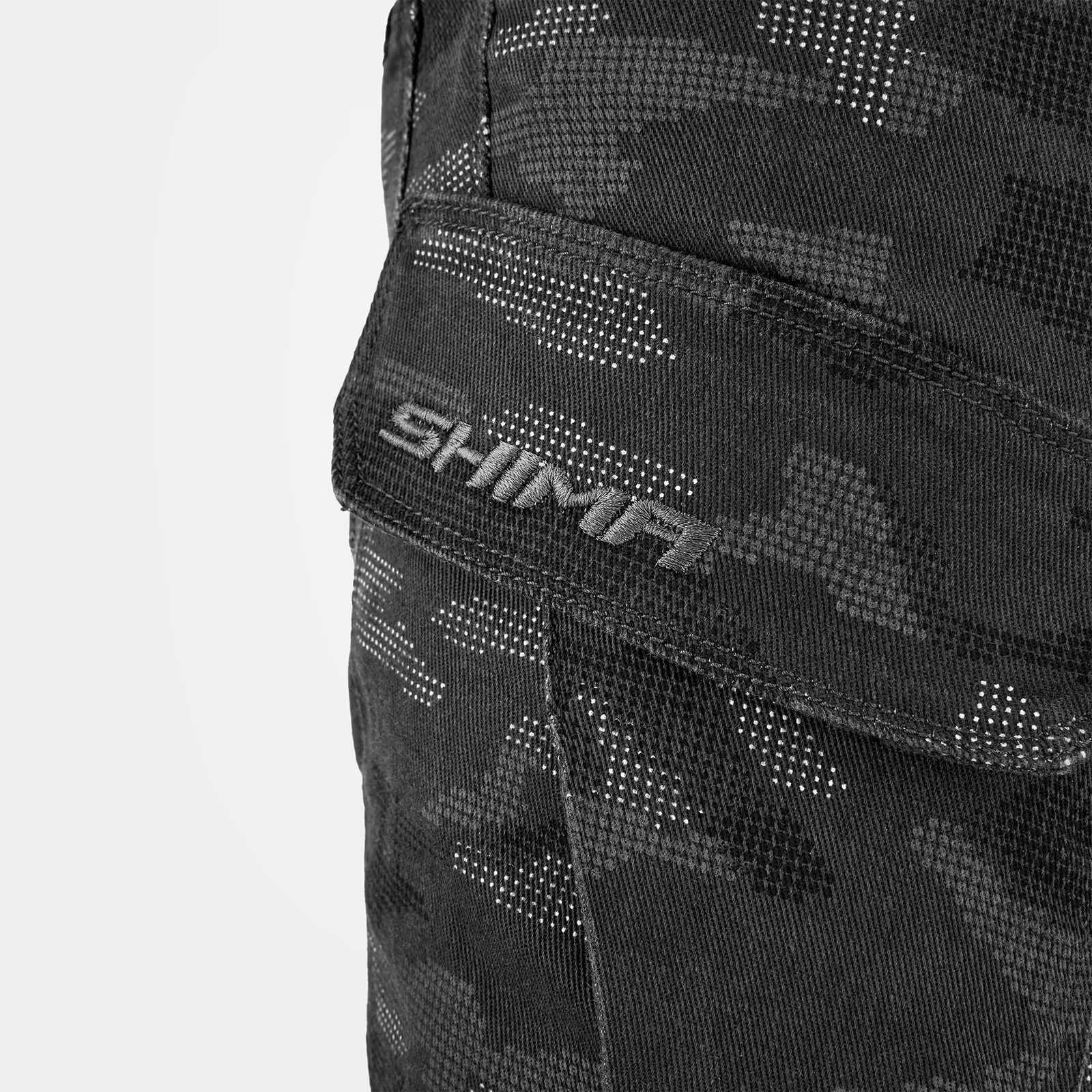 16_SHIMA_GIRO 30_PNT_LADY_CAMO