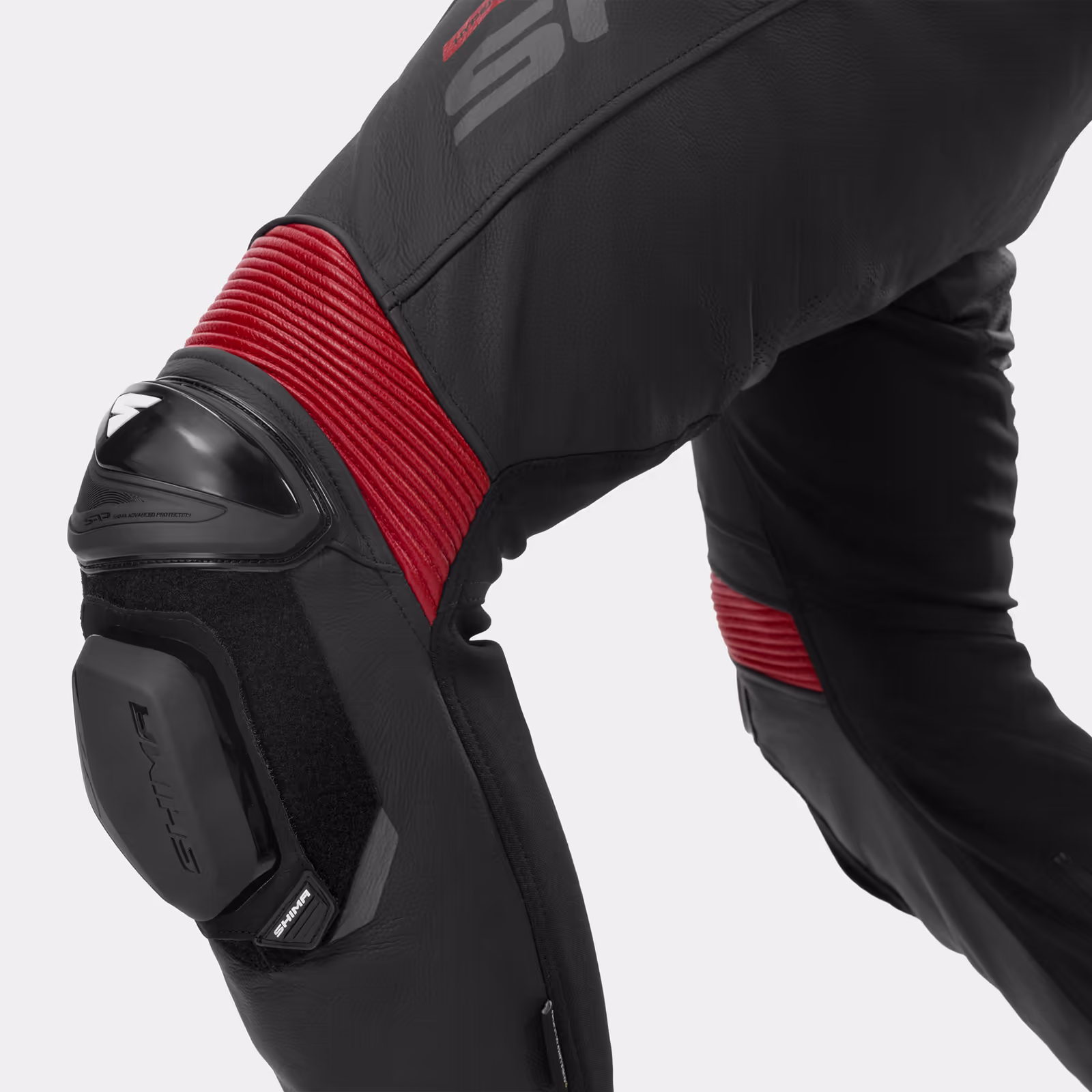 16_SHIMA_HYPER RS_SUIT_MEN_NEGRO ROJO_2500x2500