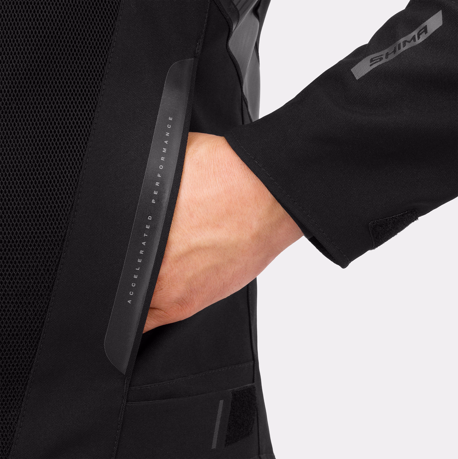 17_SHIMA_STX AIR_G2_MEN_JKT_BLACK