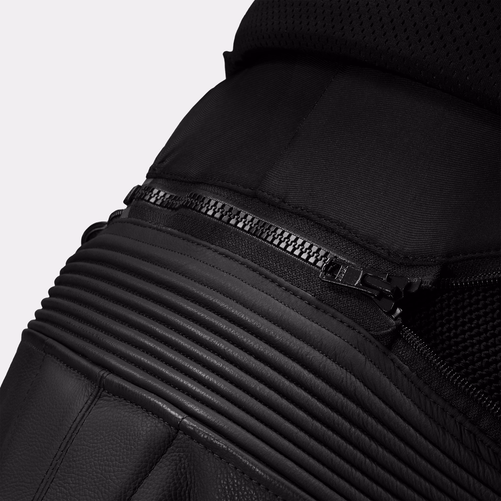 18_SHIMA_MISSION ST_TRAJE DE HOMBRE_NEGRO