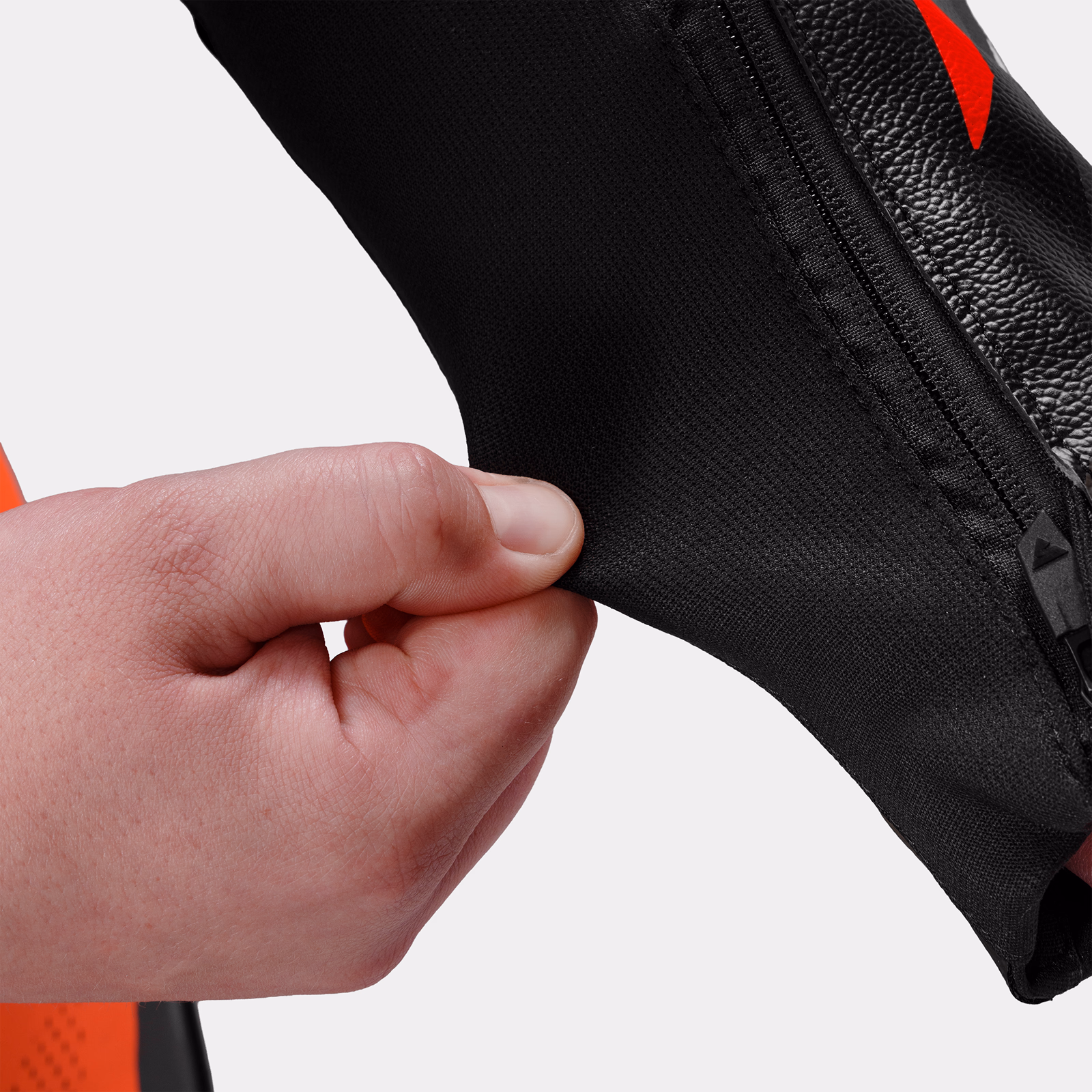 22_SHIMA_MISSION ST_TRAJE DE HOMBRE_ROJO FLUO