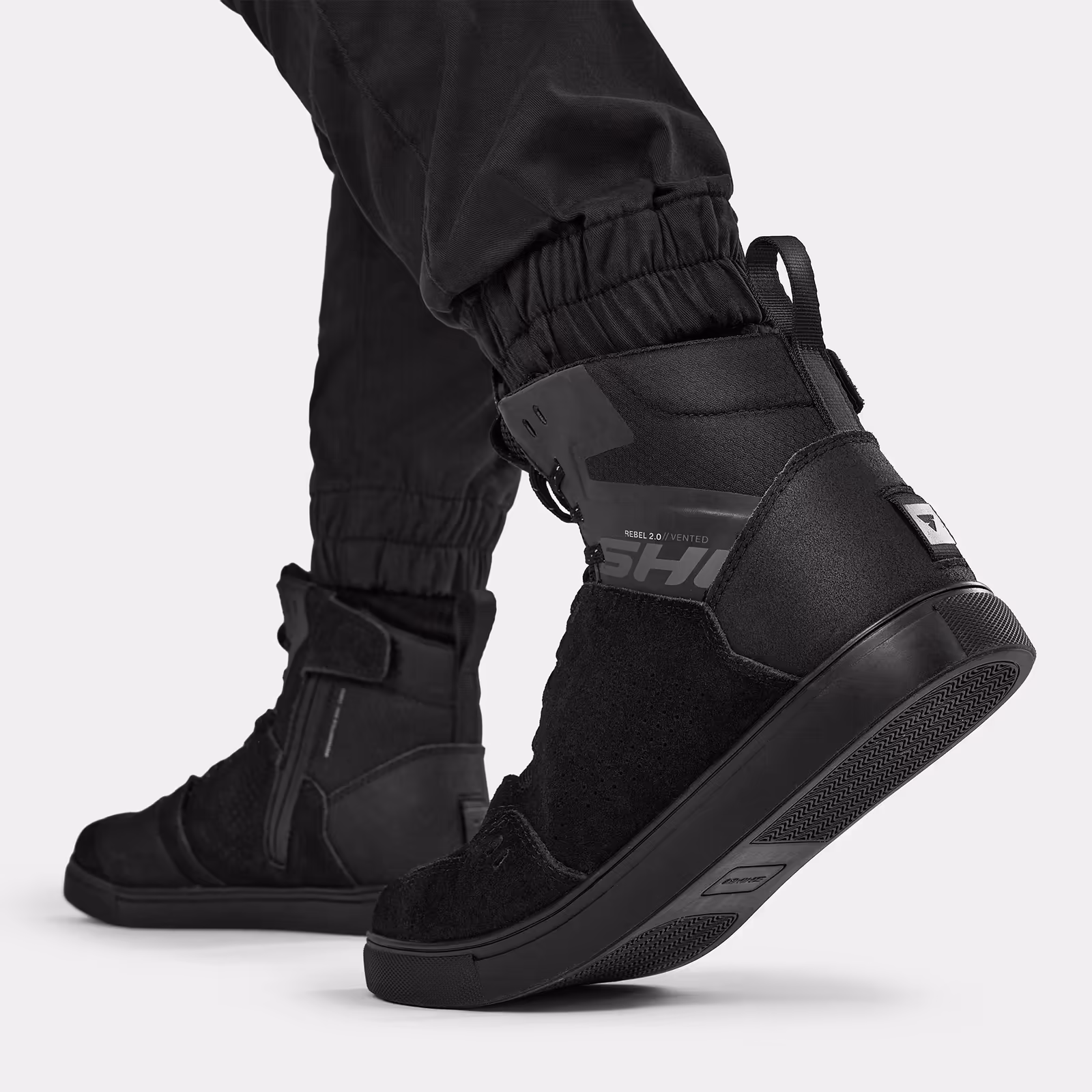 26_SHIMA_JOGGSTER_PNT_MEN_NEGRO