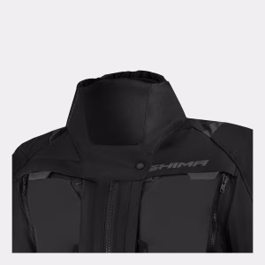 ACCESORIOS_SHIMA_HERO_2.0_CHALECO_HOMBRE_NEGRO_COLLAR_FRONTAL 1600x1600