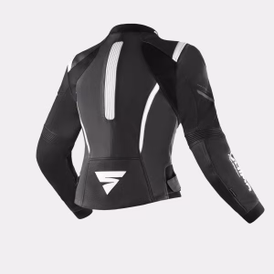 SHIMA_MIURA_chaqueta_negra_espalda_1600px_Chaqueta_de_moto_mujer