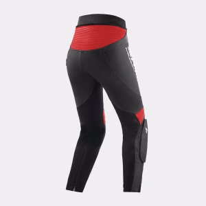 SHIMA_MIURA_pantalones_negros_espalda_1600px_Pantalones_de_motociclista