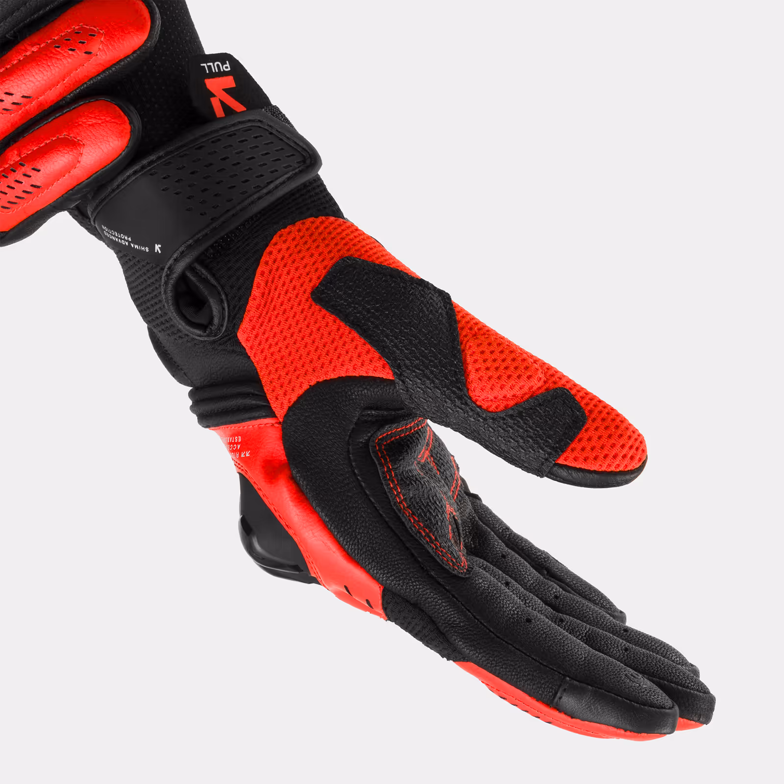 02_SHIMA_SPARK 3_GLV_MEN_RED_2500x2500