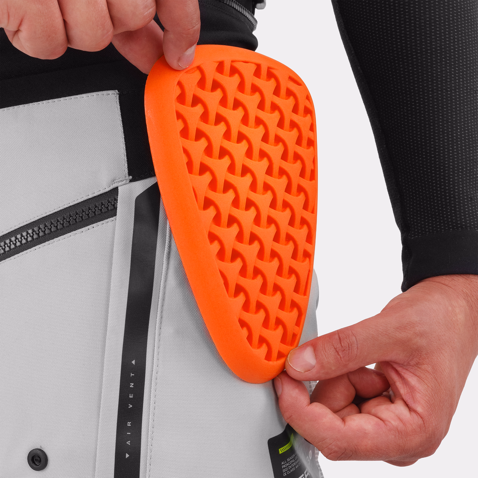 23_SHIMA_HERO 3 G2 PNT_MEN_FLUO